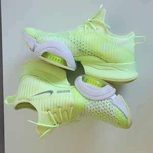Nike Air Zoom Superrep 2 Womens Shoes Size 8.5 Barely Volt Neon Green Athletic